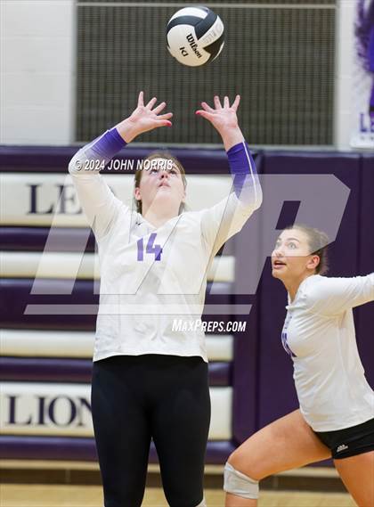 Thumbnail 1 in Wapahani vs. Leo (Leo Invite) photogallery.