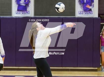 Thumbnail 3 in Wapahani vs. Leo (Leo Invite) photogallery.
