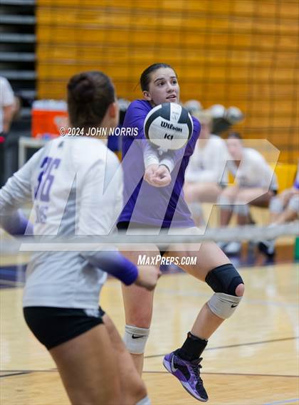 Thumbnail 2 in Wapahani vs. Leo (Leo Invite) photogallery.