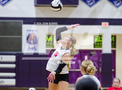 Thumbnail 1 in Wapahani vs. Leo (Leo Invite) photogallery.