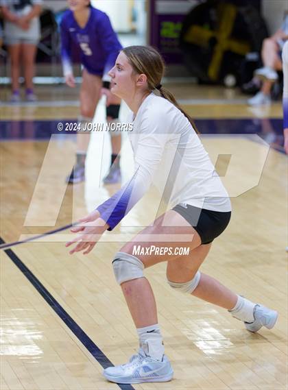 Thumbnail 3 in Wapahani vs. Leo (Leo Invite) photogallery.
