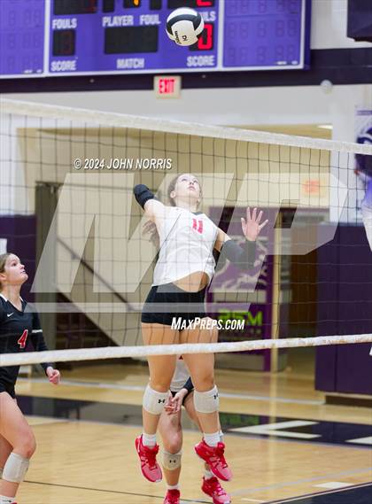 Thumbnail 3 in Wapahani vs. Leo (Leo Invite) photogallery.