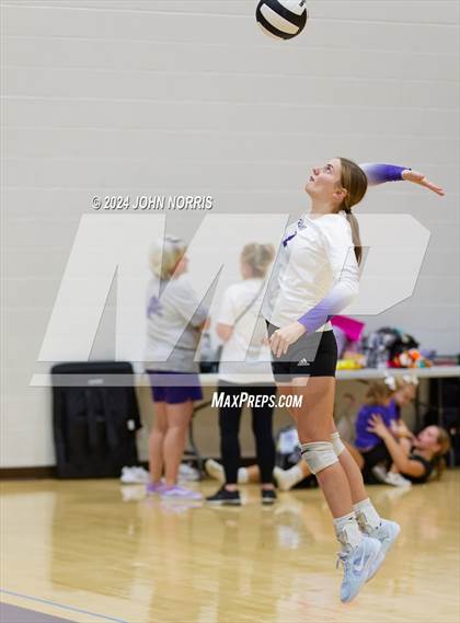Thumbnail 3 in Wapahani vs. Leo (Leo Invite) photogallery.