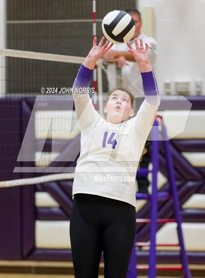 Thumbnail 1 in Wapahani vs. Leo (Leo Invite) photogallery.