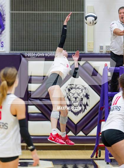 Thumbnail 2 in Wapahani vs. Leo (Leo Invite) photogallery.