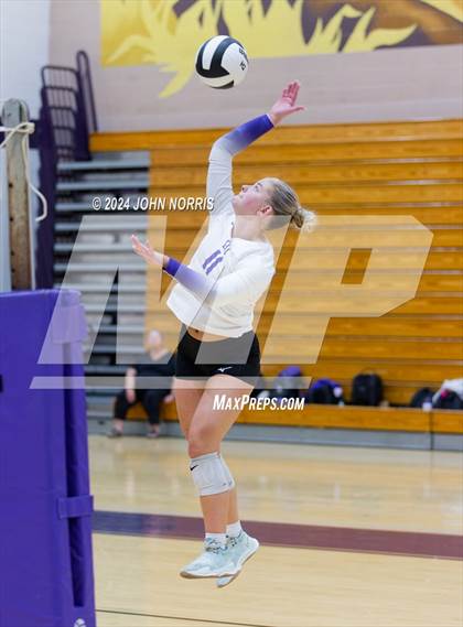 Thumbnail 1 in Wapahani vs. Leo (Leo Invite) photogallery.
