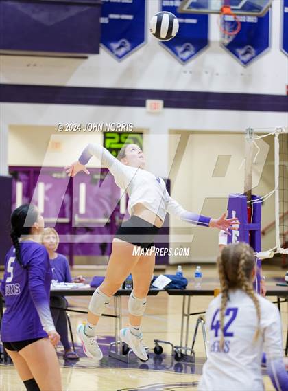 Thumbnail 1 in Wapahani vs. Leo (Leo Invite) photogallery.