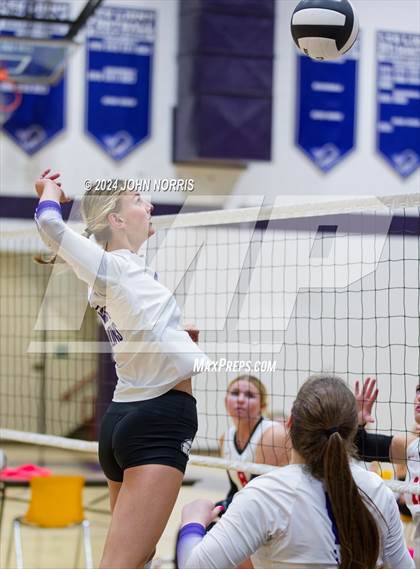 Thumbnail 1 in Wapahani vs. Leo (Leo Invite) photogallery.
