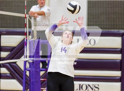 Thumbnail 2 in Wapahani vs. Leo (Leo Invite) photogallery.