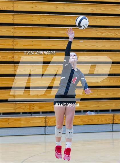 Thumbnail 3 in Wapahani vs. Leo (Leo Invite) photogallery.
