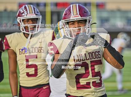 Thumbnail 1 in Summer Creek vs. Stratford (UIL Football 6A D2 Region 3 Regional) photogallery.