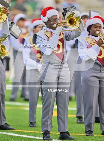 Thumbnail 3 in Summer Creek vs. Stratford (UIL Football 6A D2 Region 3 Regional) photogallery.