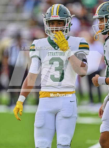Thumbnail 2 in Summer Creek vs. Stratford (UIL Football 6A D2 Region 3 Regional) photogallery.