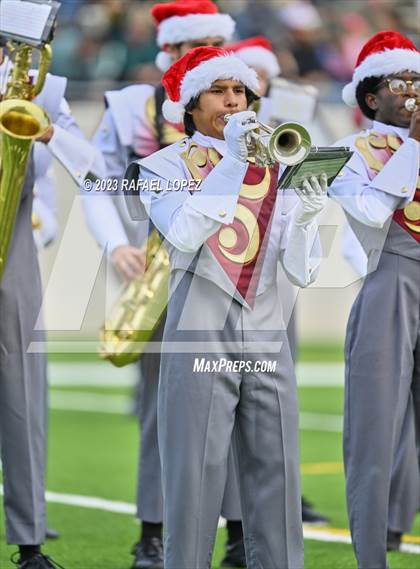 Thumbnail 2 in Summer Creek vs. Stratford (UIL Football 6A D2 Region 3 Regional) photogallery.