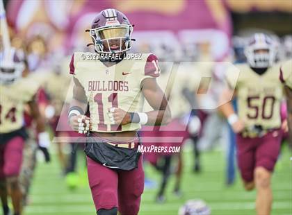 Thumbnail 2 in Summer Creek vs. Stratford (UIL Football 6A D2 Region 3 Regional) photogallery.