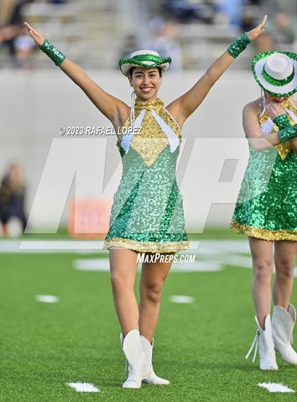 Thumbnail 1 in Summer Creek vs. Stratford (UIL Football 6A D2 Region 3 Regional) photogallery.