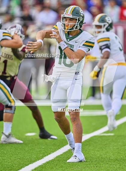 Thumbnail 1 in Summer Creek vs. Stratford (UIL Football 6A D2 Region 3 Regional) photogallery.