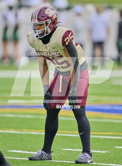 Thumbnail 1 in Summer Creek vs. Stratford (UIL Football 6A D2 Region 3 Regional) photogallery.