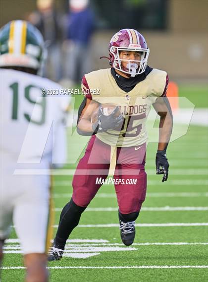 Thumbnail 1 in Summer Creek vs. Stratford (UIL Football 6A D2 Region 3 Regional) photogallery.