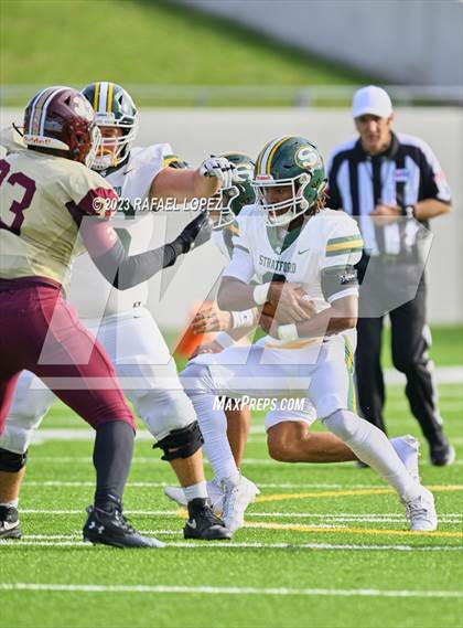 Thumbnail 3 in Summer Creek vs. Stratford (UIL Football 6A D2 Region 3 Regional) photogallery.