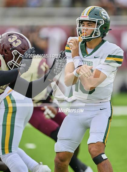 Thumbnail 1 in Summer Creek vs. Stratford (UIL Football 6A D2 Region 3 Regional) photogallery.