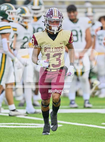 Thumbnail 2 in Summer Creek vs. Stratford (UIL Football 6A D2 Region 3 Regional) photogallery.