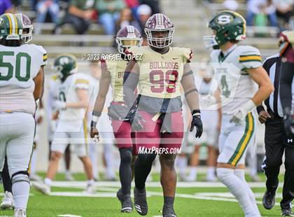 Thumbnail 1 in Summer Creek vs. Stratford (UIL Football 6A D2 Region 3 Regional) photogallery.