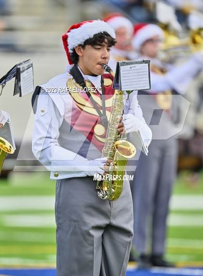 Thumbnail 1 in Summer Creek vs. Stratford (UIL Football 6A D2 Region 3 Regional) photogallery.