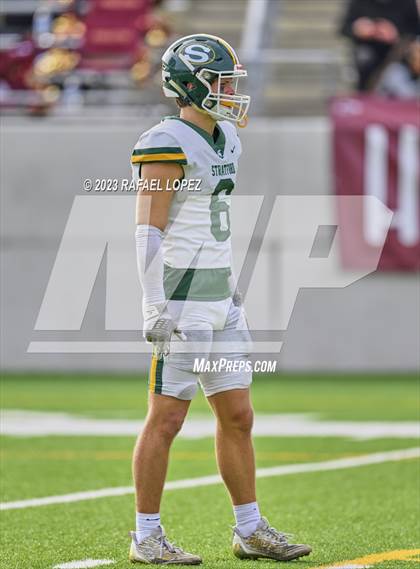 Thumbnail 2 in Summer Creek vs. Stratford (UIL Football 6A D2 Region 3 Regional) photogallery.