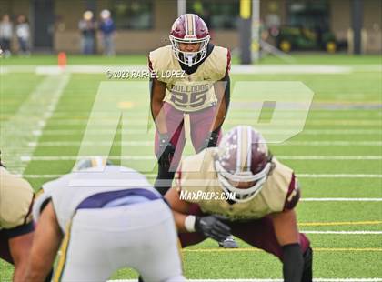 Thumbnail 3 in Summer Creek vs. Stratford (UIL Football 6A D2 Region 3 Regional) photogallery.