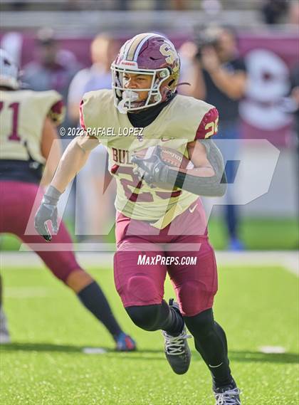 Thumbnail 3 in Summer Creek vs. Stratford (UIL Football 6A D2 Region 3 Regional) photogallery.