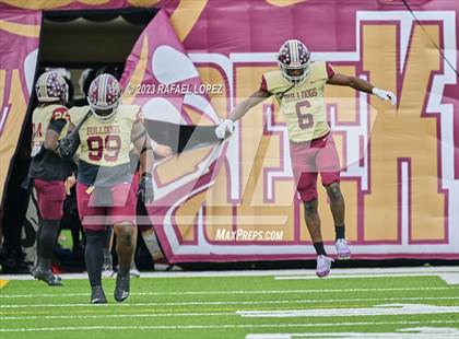 Thumbnail 1 in Summer Creek vs. Stratford (UIL Football 6A D2 Region 3 Regional) photogallery.
