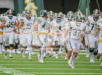 Thumbnail 1 in Summer Creek vs. Stratford (UIL Football 6A D2 Region 3 Regional) photogallery.