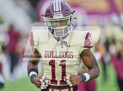 Thumbnail 2 in Summer Creek vs. Stratford (UIL Football 6A D2 Region 3 Regional) photogallery.