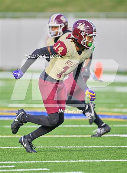 Thumbnail 3 in Summer Creek vs. Stratford (UIL Football 6A D2 Region 3 Regional) photogallery.