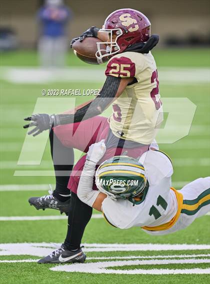 Thumbnail 2 in Summer Creek vs. Stratford (UIL Football 6A D2 Region 3 Regional) photogallery.