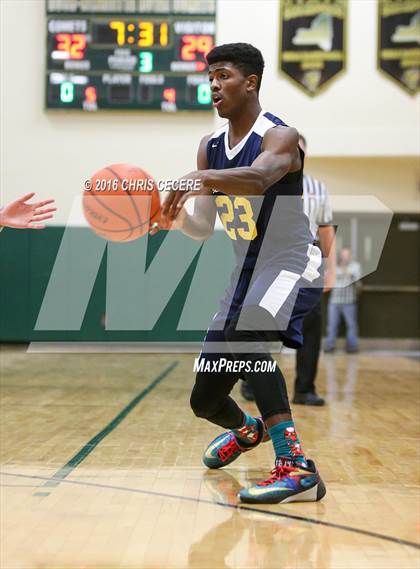 Thumbnail 3 in Irondequoit vs. University Prep photogallery.