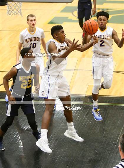 Thumbnail 1 in Irondequoit vs. University Prep photogallery.