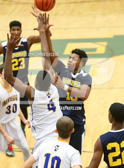 Thumbnail 2 in Irondequoit vs. University Prep photogallery.