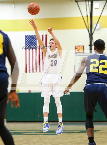 Thumbnail 3 in Irondequoit vs. University Prep photogallery.