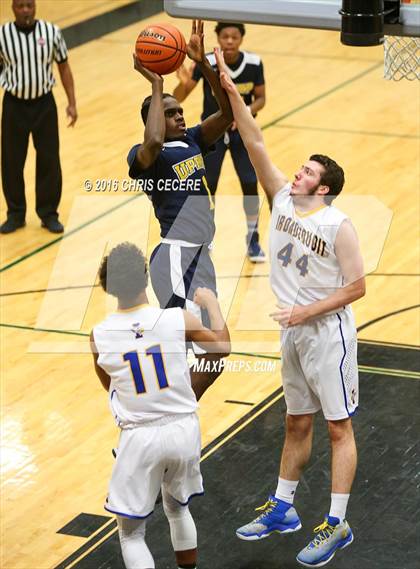 Thumbnail 1 in Irondequoit vs. University Prep photogallery.
