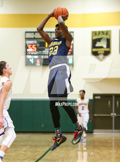 Thumbnail 3 in Irondequoit vs. University Prep photogallery.