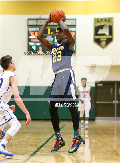 Thumbnail 2 in Irondequoit vs. University Prep photogallery.