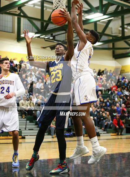 Thumbnail 3 in Irondequoit vs. University Prep photogallery.