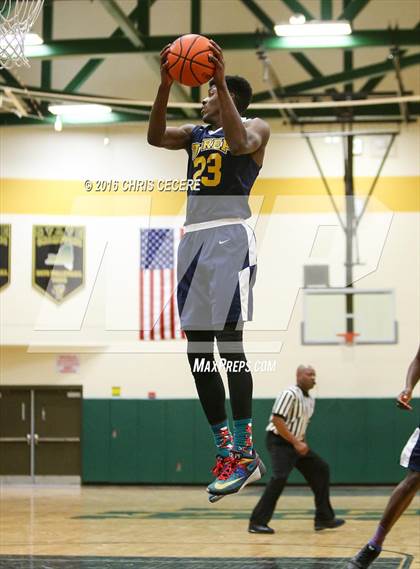 Thumbnail 1 in Irondequoit vs. University Prep photogallery.