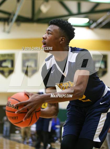 Thumbnail 3 in Irondequoit vs. University Prep photogallery.