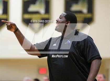 Thumbnail 3 in Irondequoit vs. University Prep photogallery.