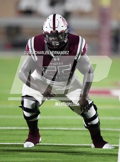 Thumbnail 2 in Forney @ A&M Consolidated photogallery.