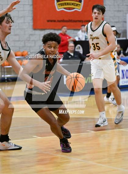 Thumbnail 3 in Countryside vs St Xavier (Sun Bash Tampa) photogallery.
