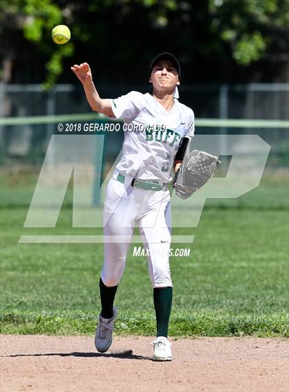 Thumbnail 3 in Manteca vs. Gregori photogallery.